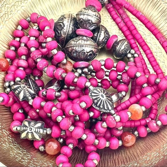 Silver tone pink beaded with carnelian 6 strand statement necklace - Picture 3 of 15